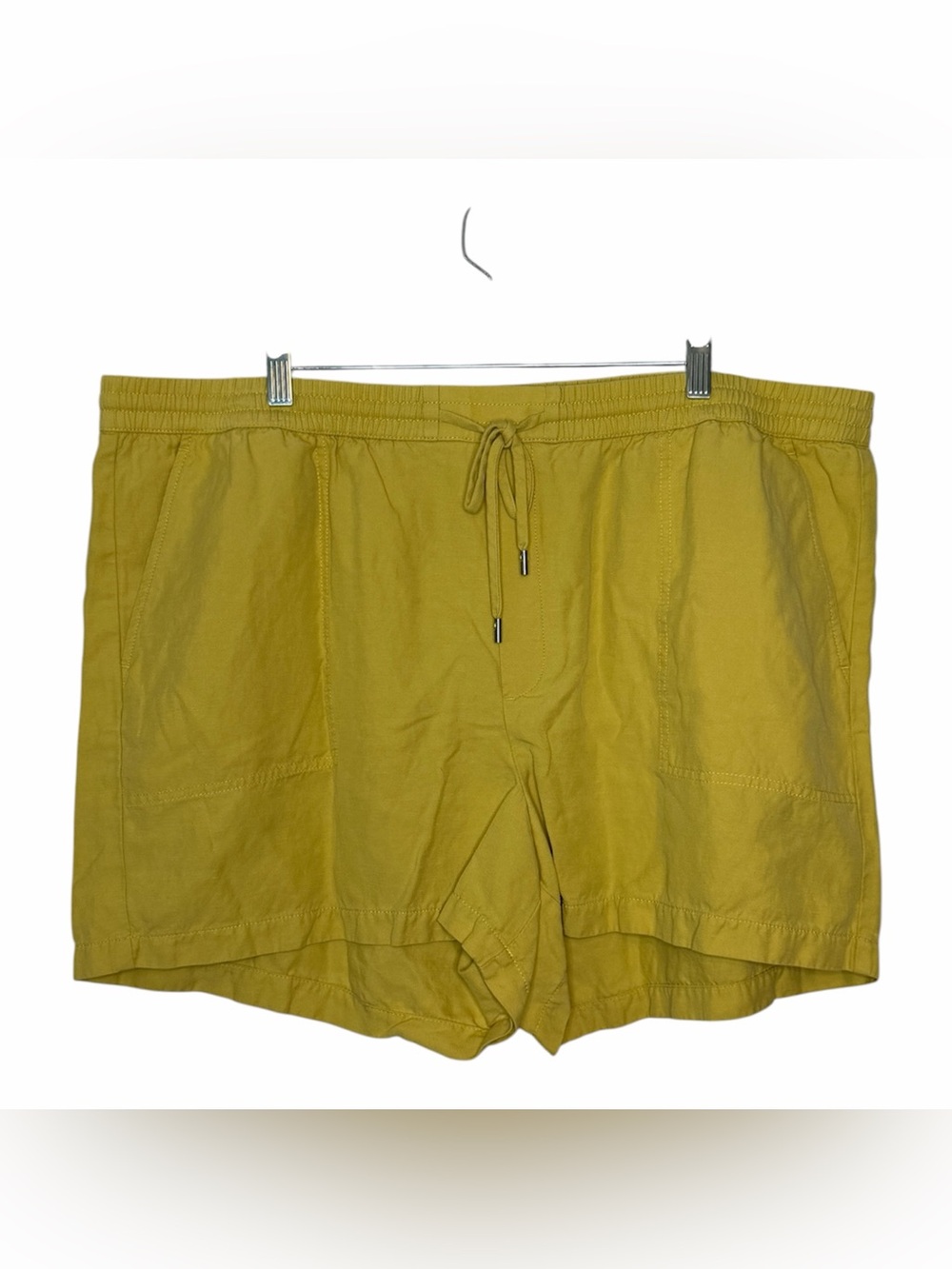 Banana Republic Yellow Pull-On Chino Shorts Women’s XXL